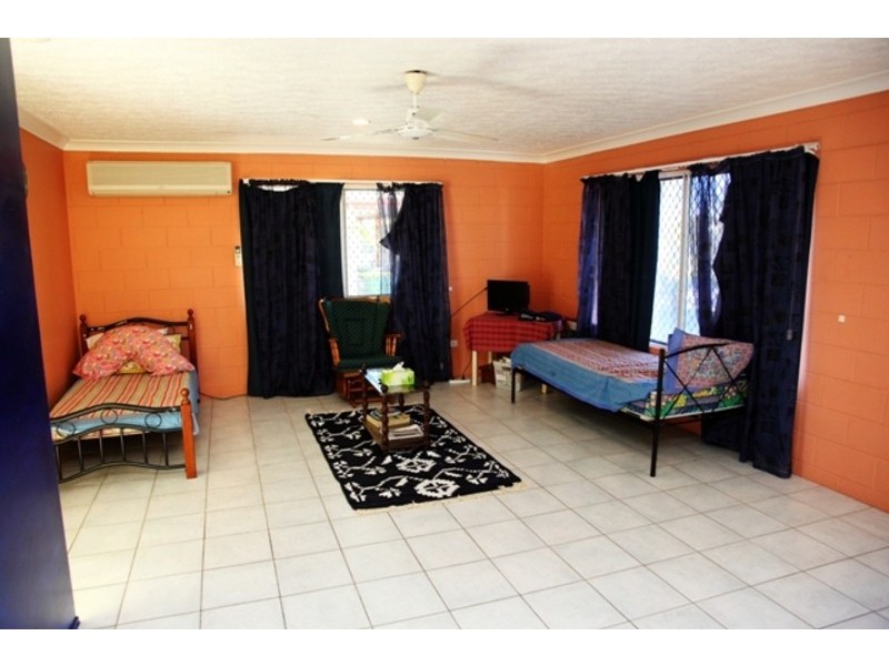 1 Gracedale Street, Mount Louisa QLD 4814