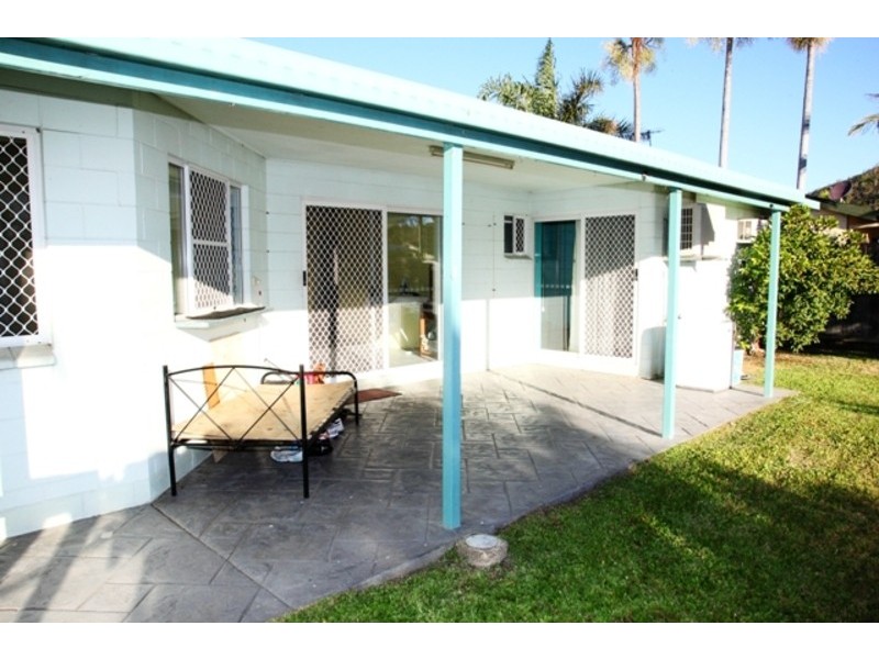 1 Gracedale Street, Mount Louisa QLD 4814