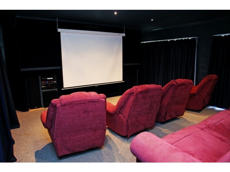 8 Mustang Street, Kelso QLD 4815