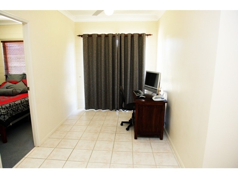 8 Mustang Street, Kelso QLD 4815