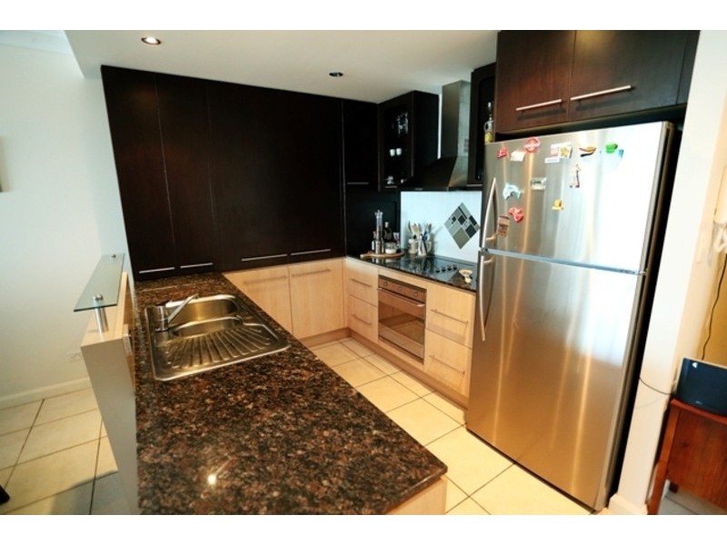 1/12-14 Hale Street, Townsville City QLD 4810