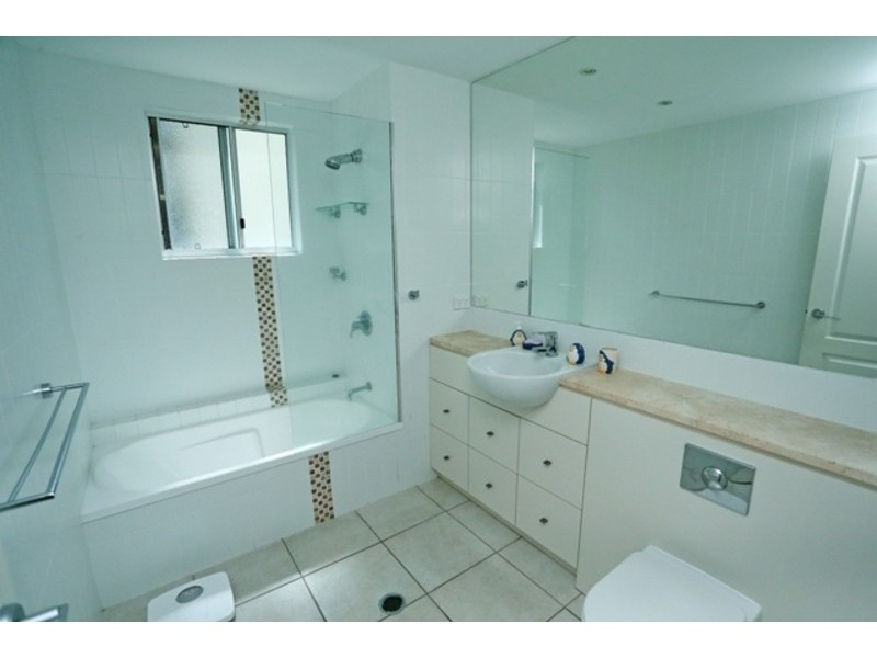 1/12-14 Hale Street, Townsville City QLD 4810