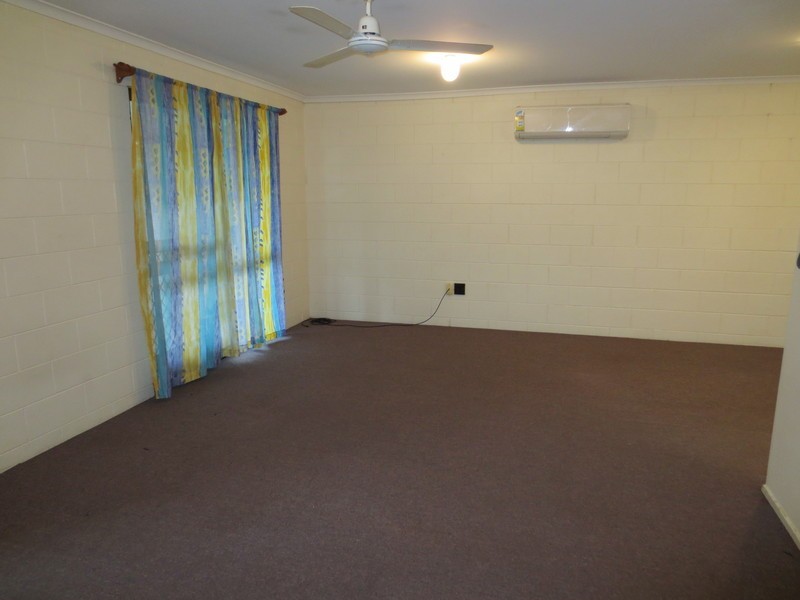 29 Canterbury Road, Kirwan QLD 4817