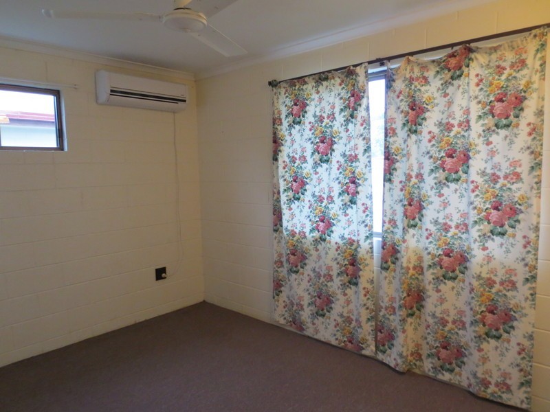 29 Canterbury Road, Kirwan QLD 4817