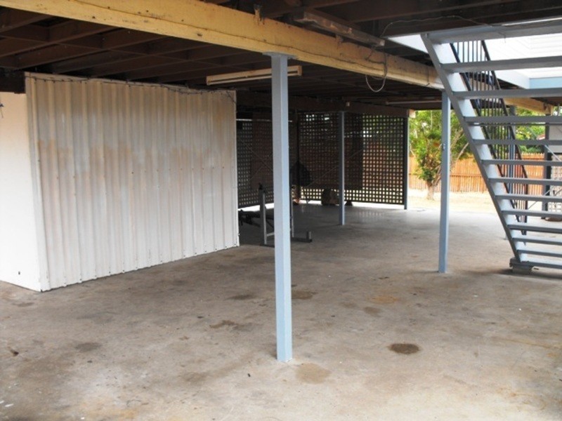 1 Willseal Court, Mount Louisa QLD 4814