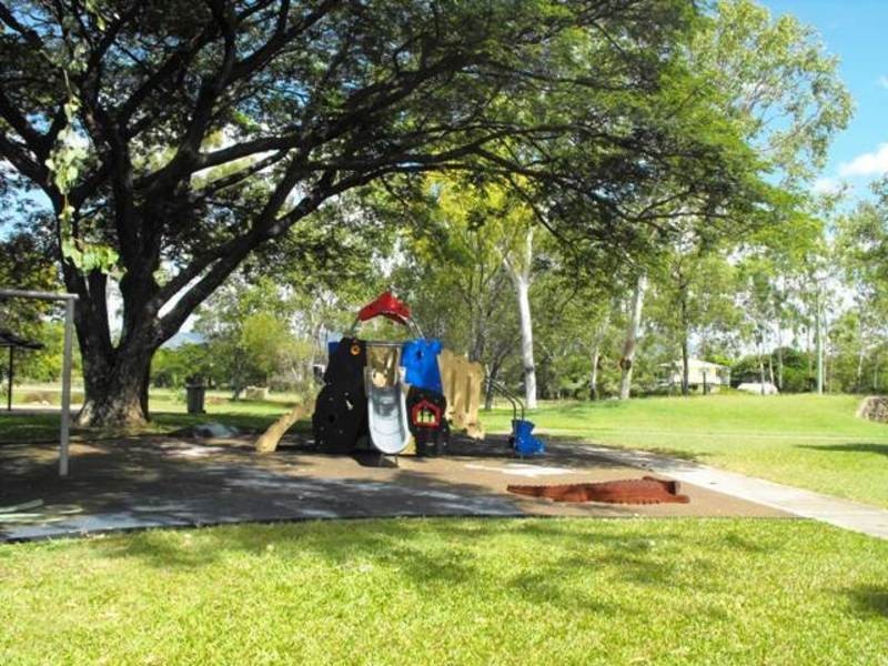 2 Garnet Street, Kelso QLD 4815