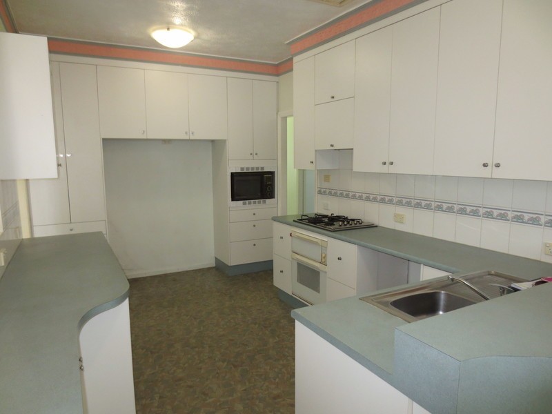 2  Suttor Street, Mysterton QLD 4812