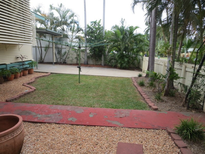 2  Suttor Street, Mysterton QLD 4812