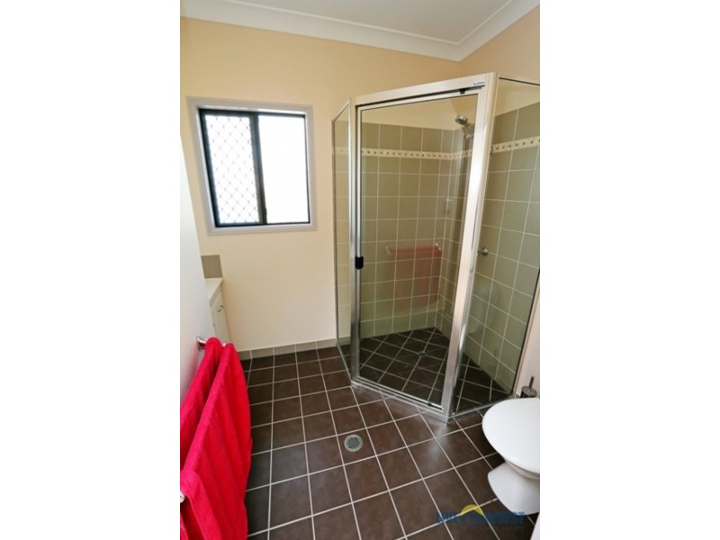 4 Armistice Street, Burdell QLD 4818