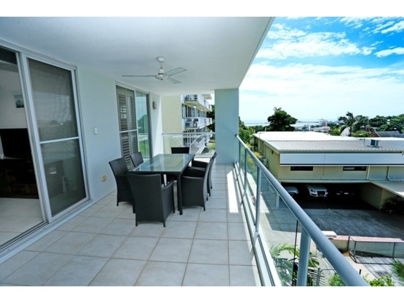 1/12-14 Hale Street, Townsville City QLD 4810