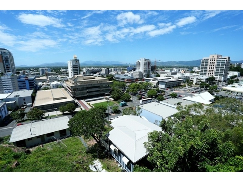 1/12-14 Hale Street, Townsville City QLD 4810