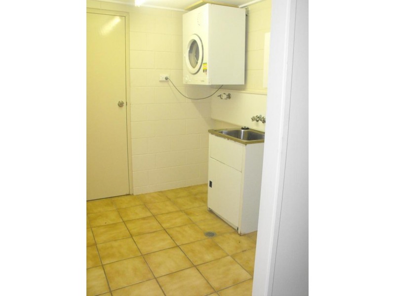 4/159 Harold Street, West End QLD 4810