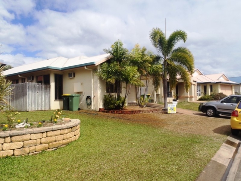 49 Southern Cross Circuit, Douglas QLD 4814