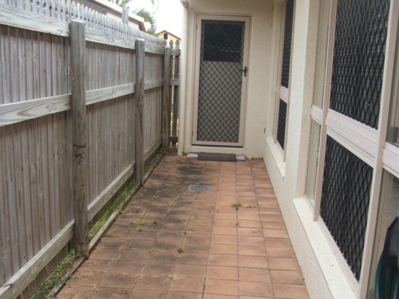 49 Southern Cross Circuit, Douglas QLD 4814