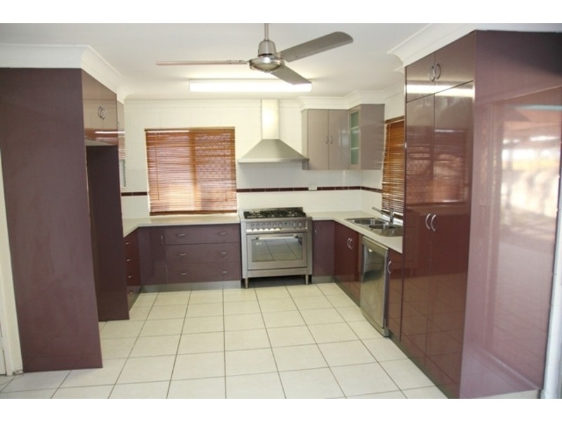 11 Bountiful Court, Kirwan QLD 4817