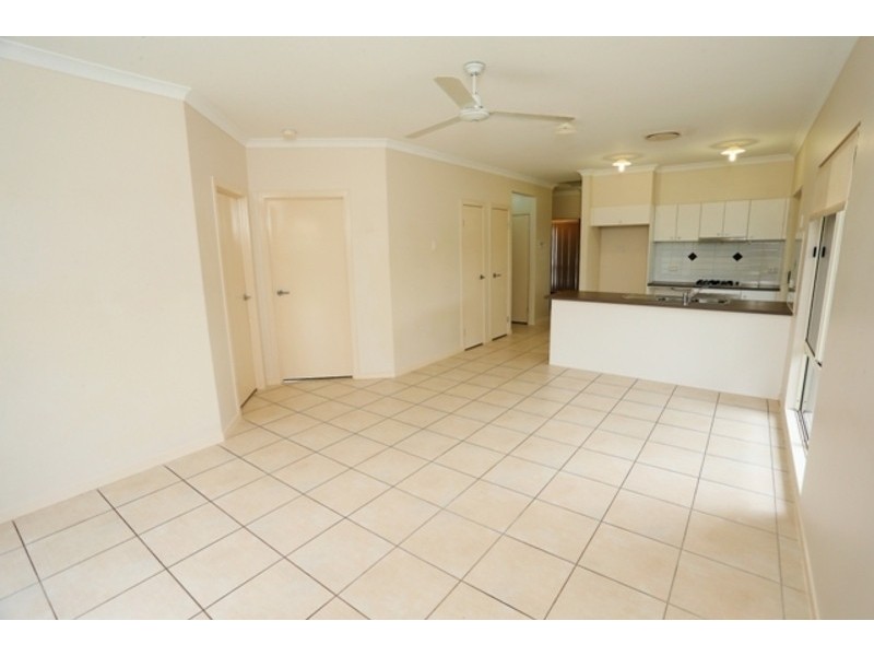 8 Derwent Circuit, Kelso QLD 4815