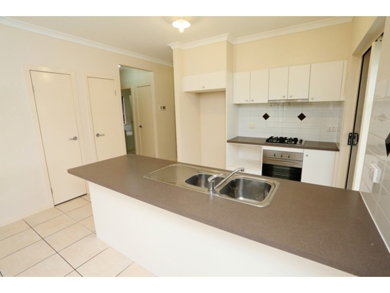 8 Derwent Circuit, Kelso QLD 4815