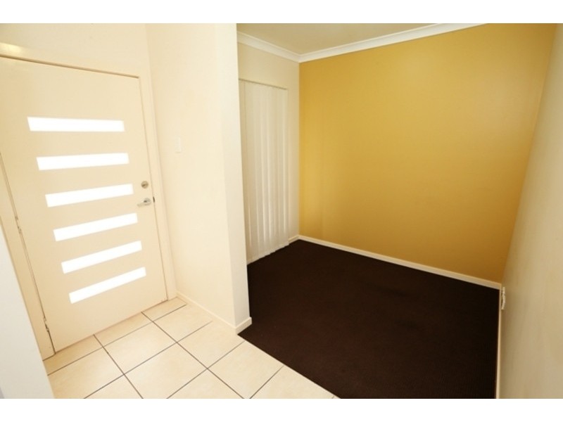 8 Derwent Circuit, Kelso QLD 4815