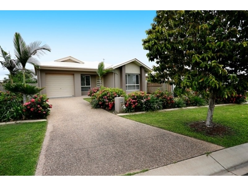 8 Derwent Circuit, Kelso QLD 4815