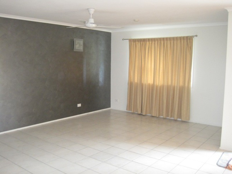 3 Shirleen Crescent, Condon QLD 4815