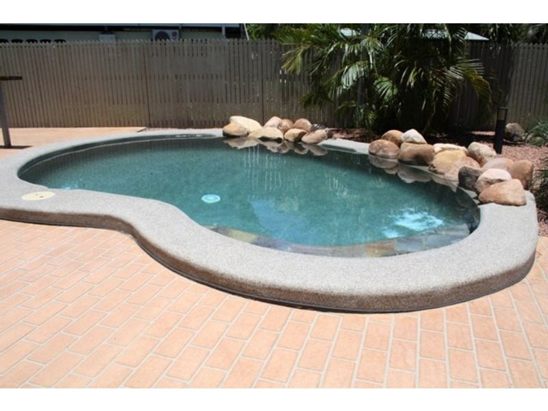 2 Sweers Court, Kirwan QLD 4817