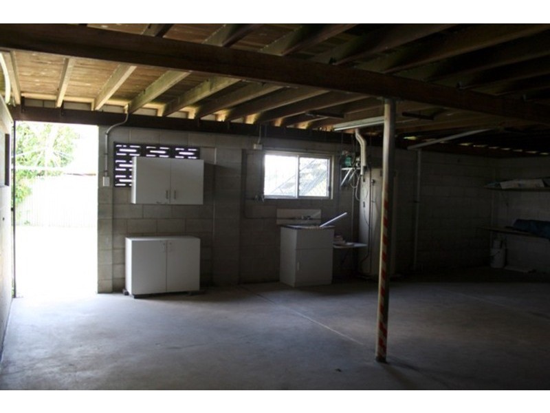 2 Sweers Court, Kirwan QLD 4817