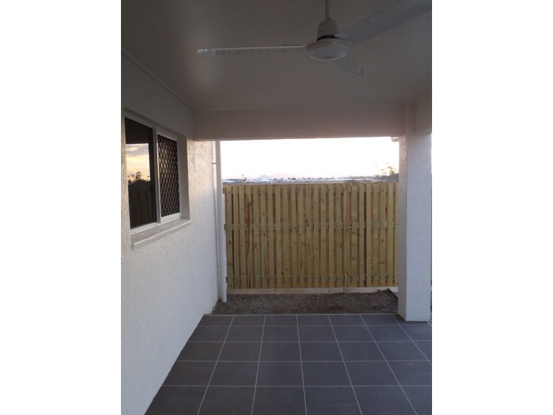 23 Oculina Street (North Shore), Burdell QLD 4818