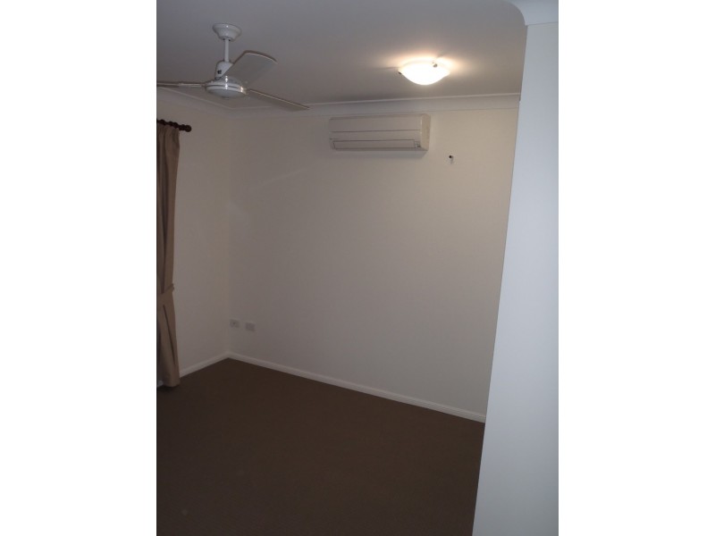 23 Oculina Street (North Shore), Burdell QLD 4818