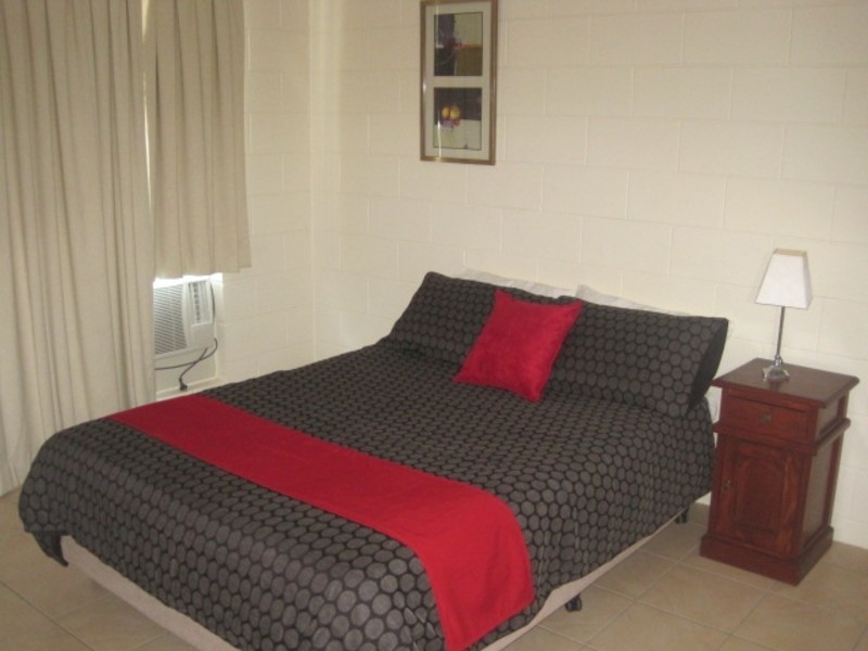 9/37 Hugh Street, West End QLD 4810