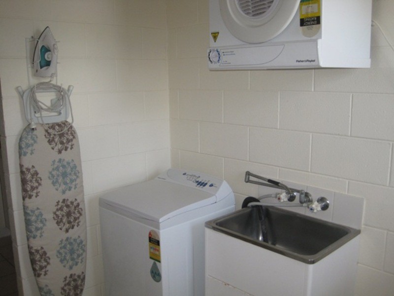 9/37 Hugh Street, West End QLD 4810