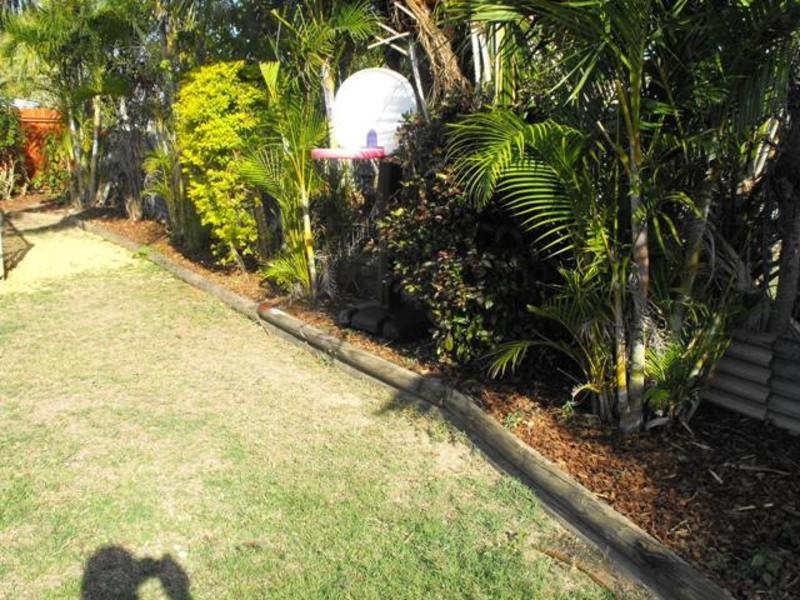 8 Lambert Street, Kirwan QLD 4817