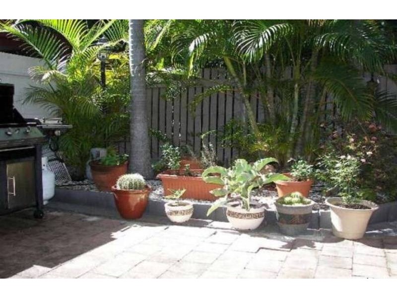 4 57 Alexandra Street, North Ward QLD 4810