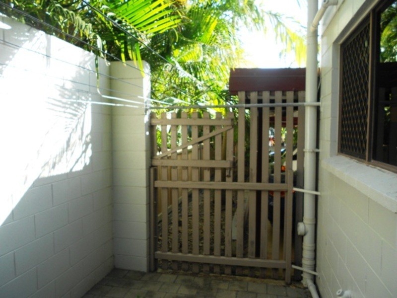 4 57 Alexandra Street, North Ward QLD 4810