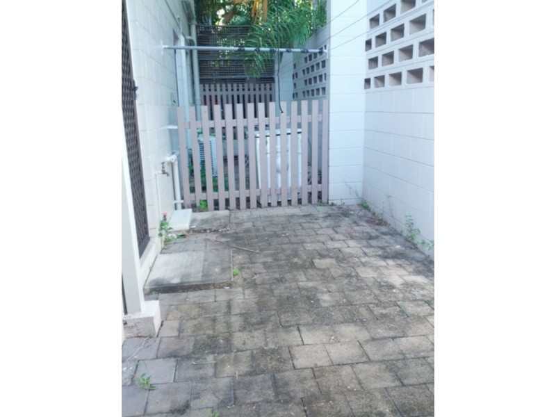 4 57 Alexandra Street, North Ward QLD 4810