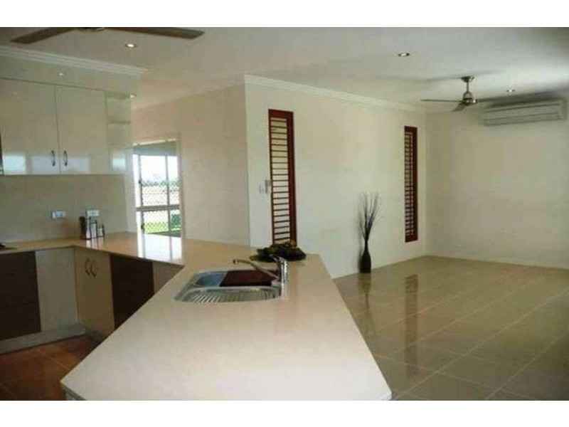 17  Waterbury Terrace (Fairfeild Waters), Idalia QLD 4811