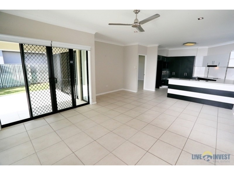 13 Shutehaven Circuit, Bushland Beach QLD 4818
