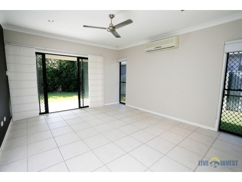 13 Shutehaven Circuit, Bushland Beach QLD 4818
