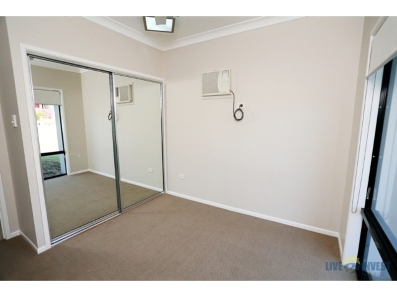 13 Shutehaven Circuit, Bushland Beach QLD 4818