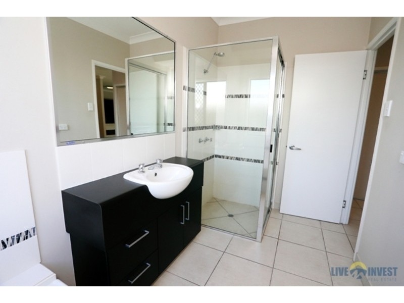 13 Shutehaven Circuit, Bushland Beach QLD 4818