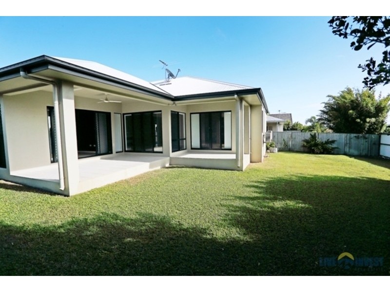 13 Shutehaven Circuit, Bushland Beach QLD 4818