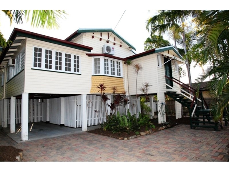 45 Cheyne Street, Pimlico QLD 4812