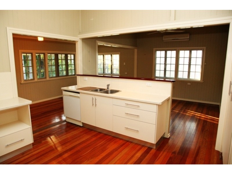 45 Cheyne Street, Pimlico QLD 4812