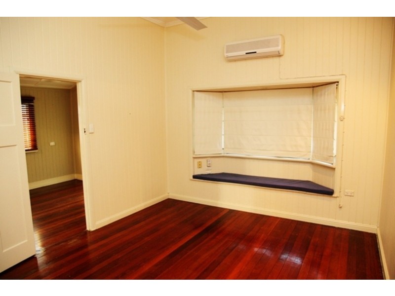 45 Cheyne Street, Pimlico QLD 4812