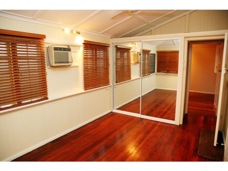 45 Cheyne Street, Pimlico QLD 4812