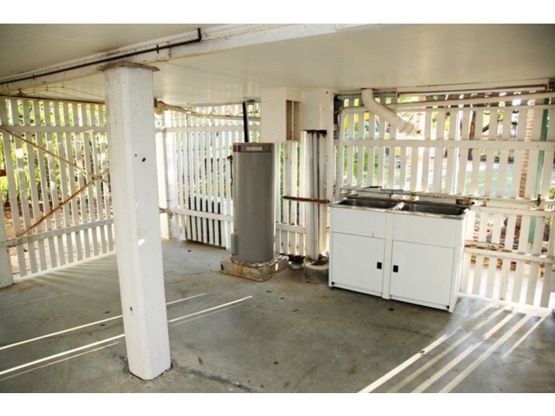 45 Cheyne Street, Pimlico QLD 4812