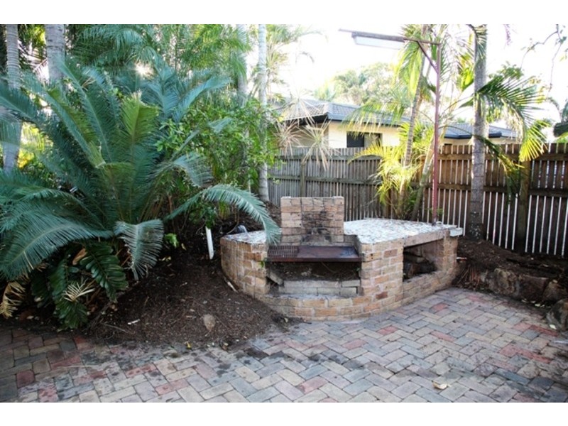 45 Cheyne Street, Pimlico QLD 4812