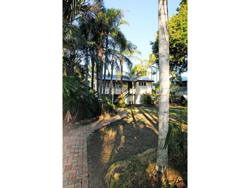 45 Cheyne Street, Pimlico QLD 4812