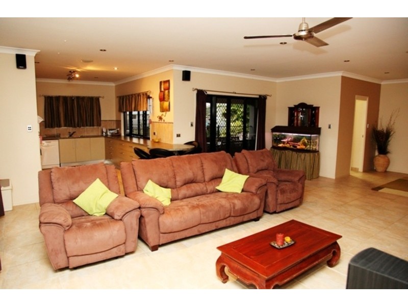 21 Tennessee Way, Kelso QLD 4815