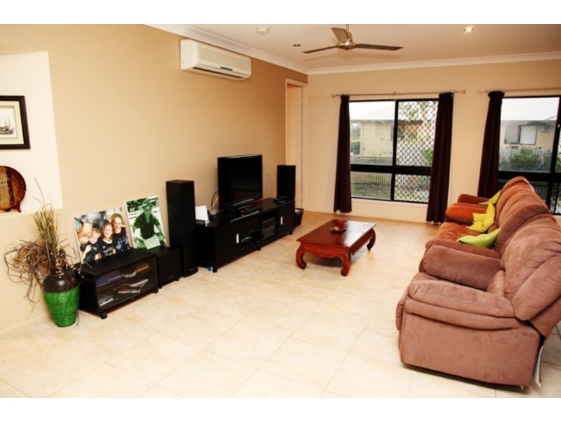 21 Tennessee Way, Kelso QLD 4815