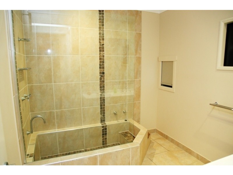 21 Tennessee Way, Kelso QLD 4815